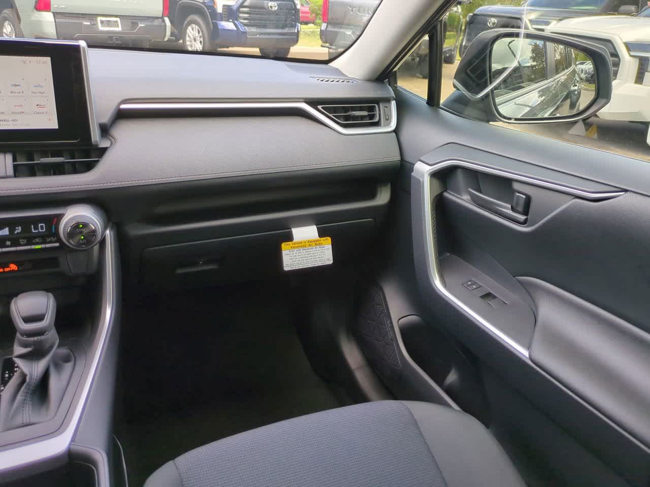 Thumbnail: 2025 Toyota RAV4 - 16