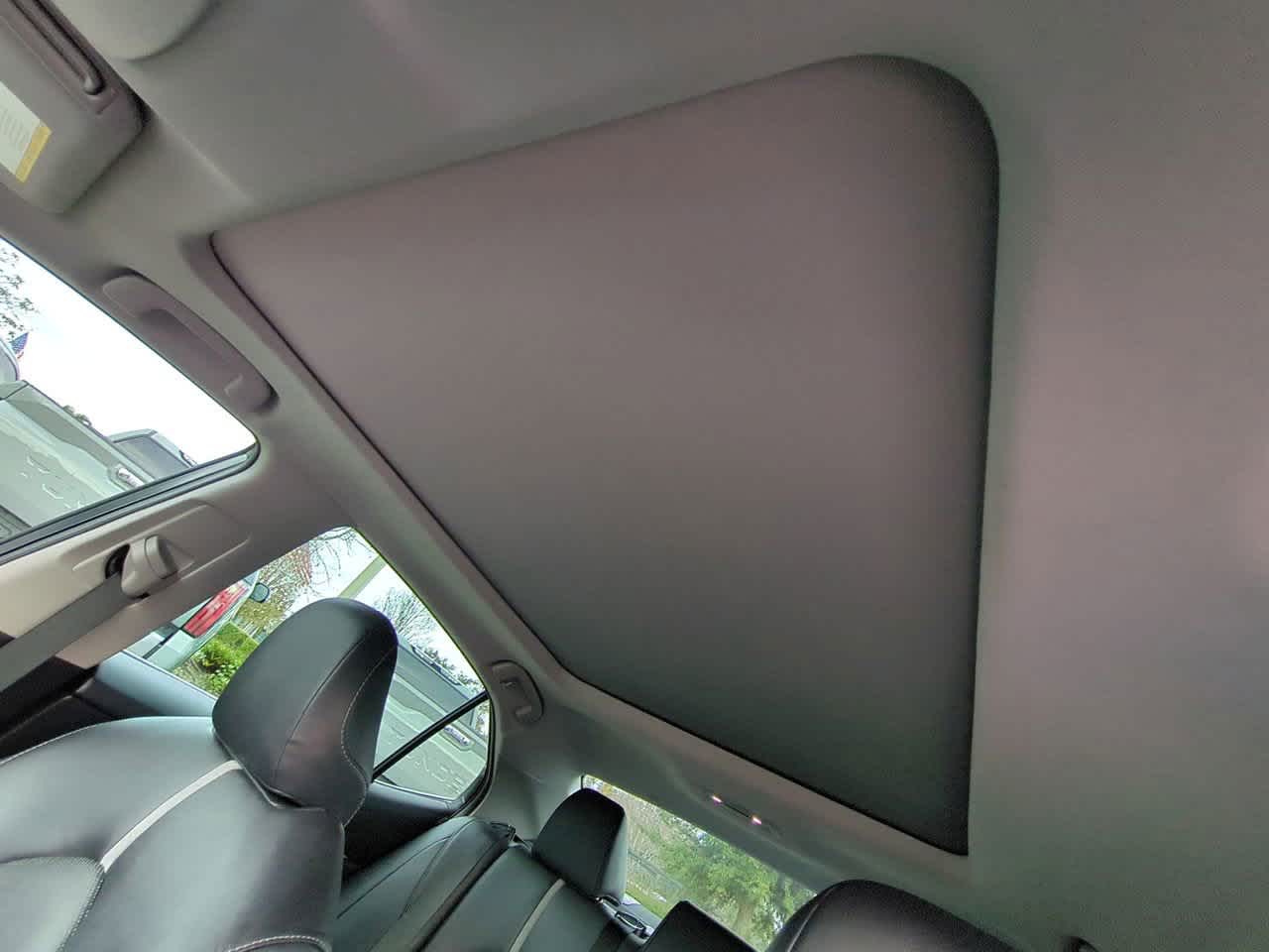 Thumbnail: 2018 Toyota Camry - 19