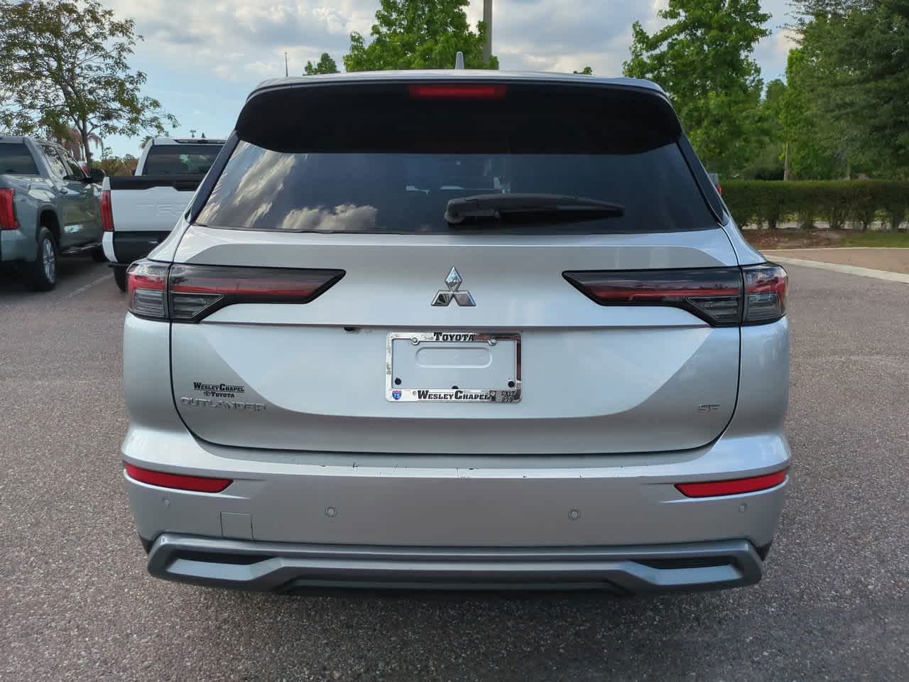 Thumbnail: 2025 Mitsubishi Outlander - 5