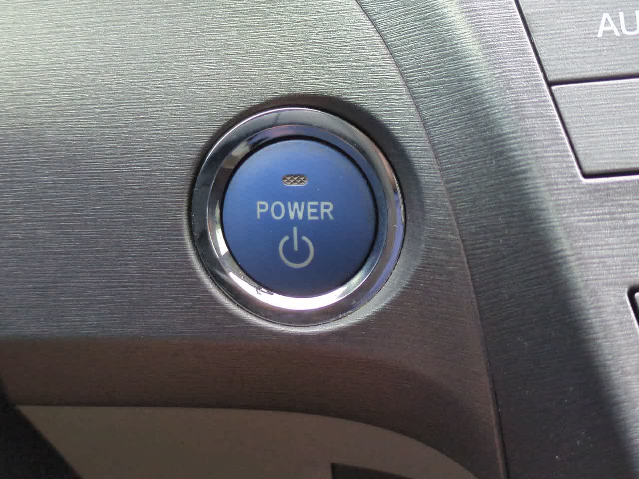 Thumbnail: 2014 Toyota Prius - 23