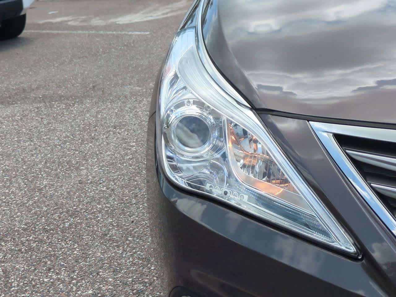 Thumbnail: 2016 Hyundai Azera - 10