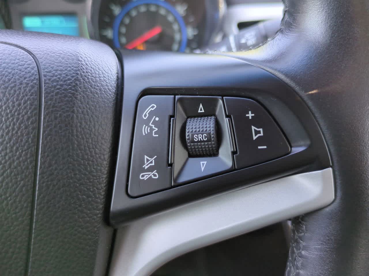 Thumbnail: 2015 Chevrolet Cruze - 23