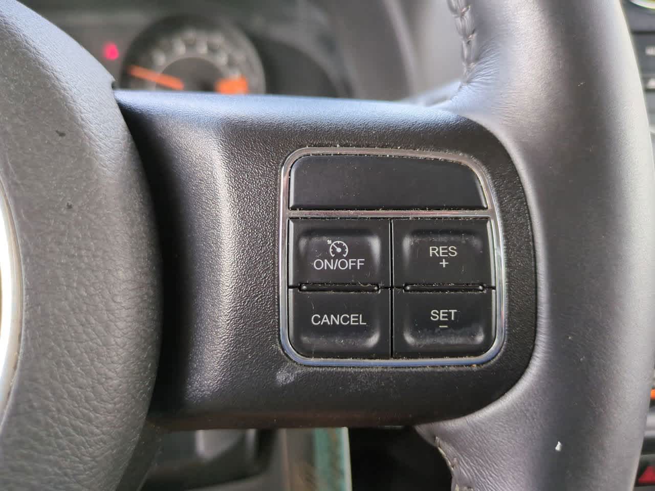 Thumbnail: 2017 Jeep Patriot - 21