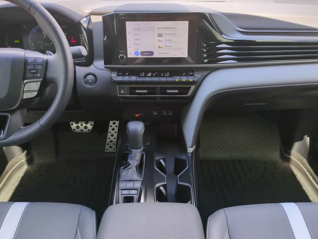 Thumbnail: 2025 Toyota Camry - 18