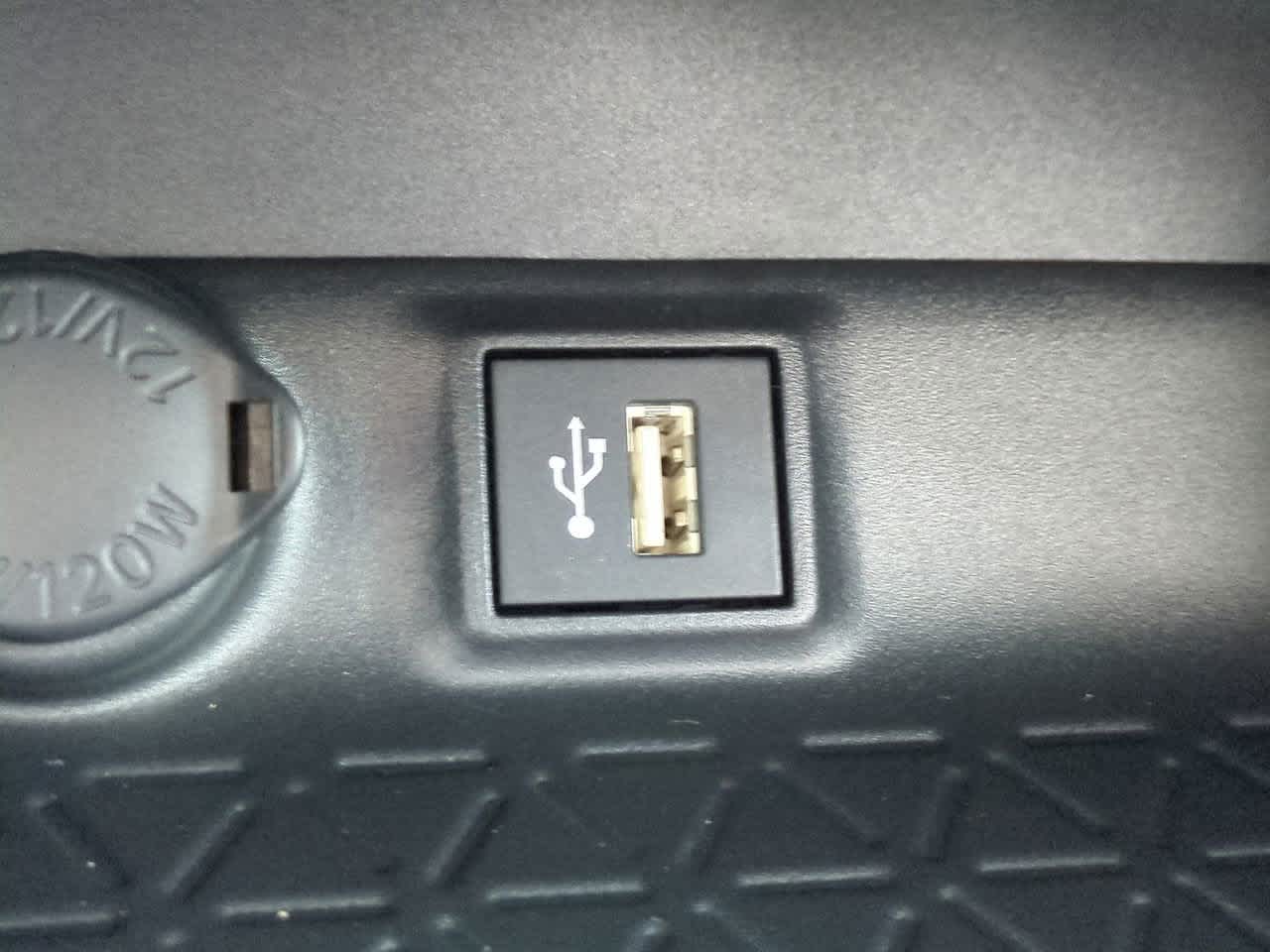 Thumbnail: 2025 Toyota RAV4 - 20