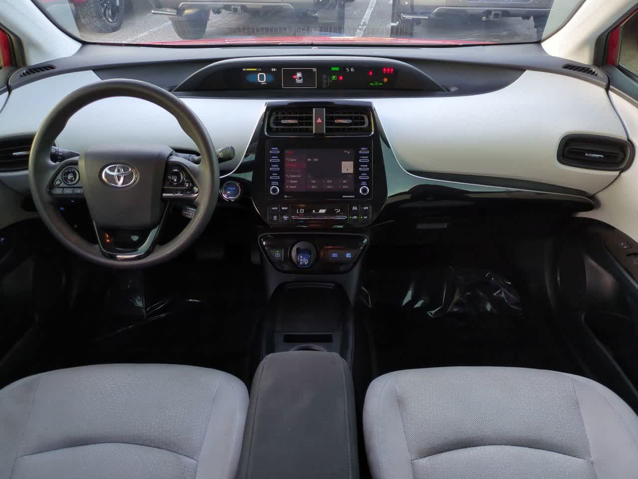 Thumbnail: 2021 Toyota Prius - 14