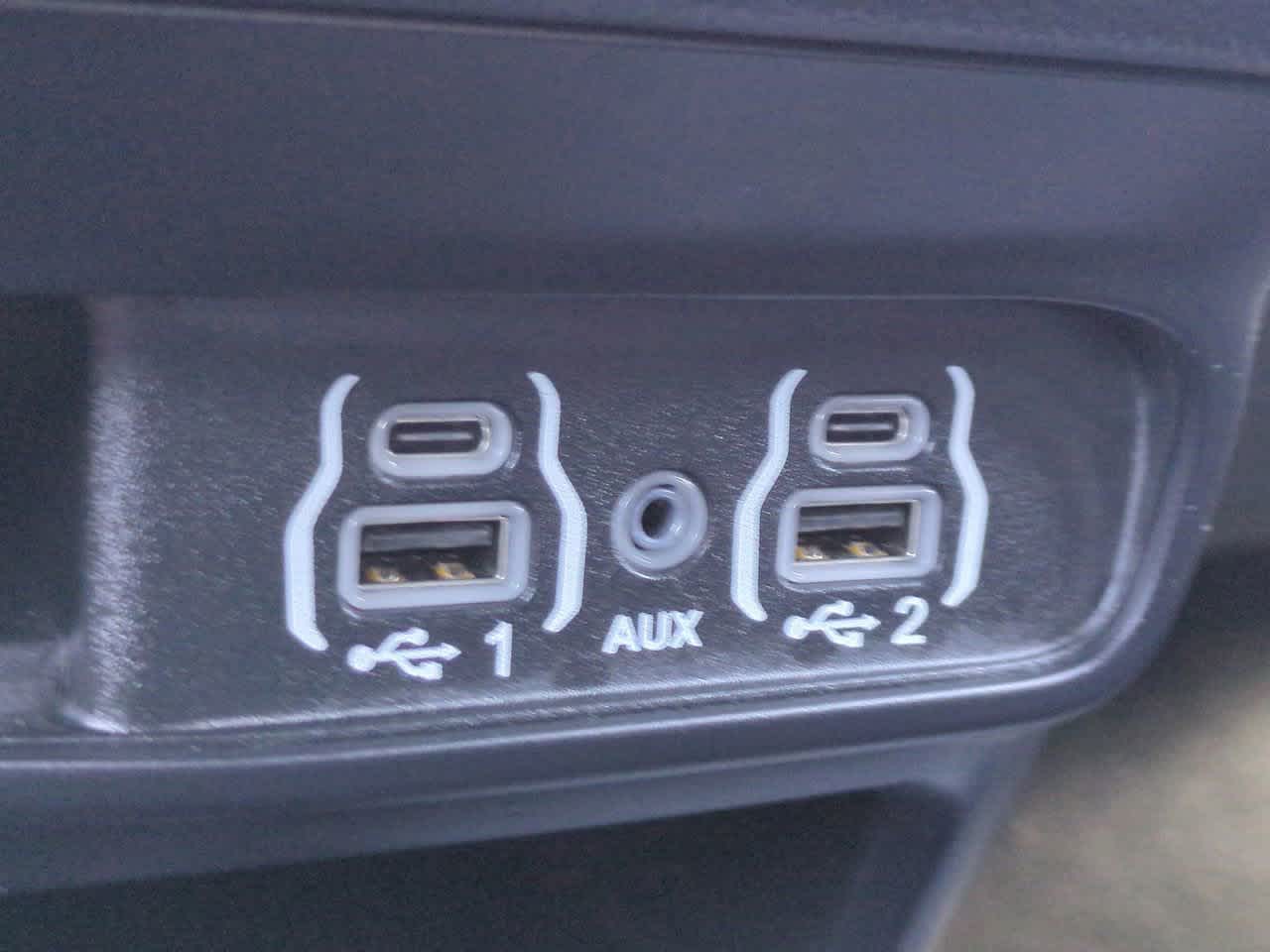 Thumbnail: 2025 Chrysler Pacifica - 21