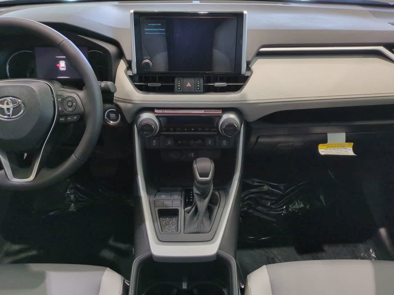 Thumbnail: 2025 Toyota RAV4 - 16