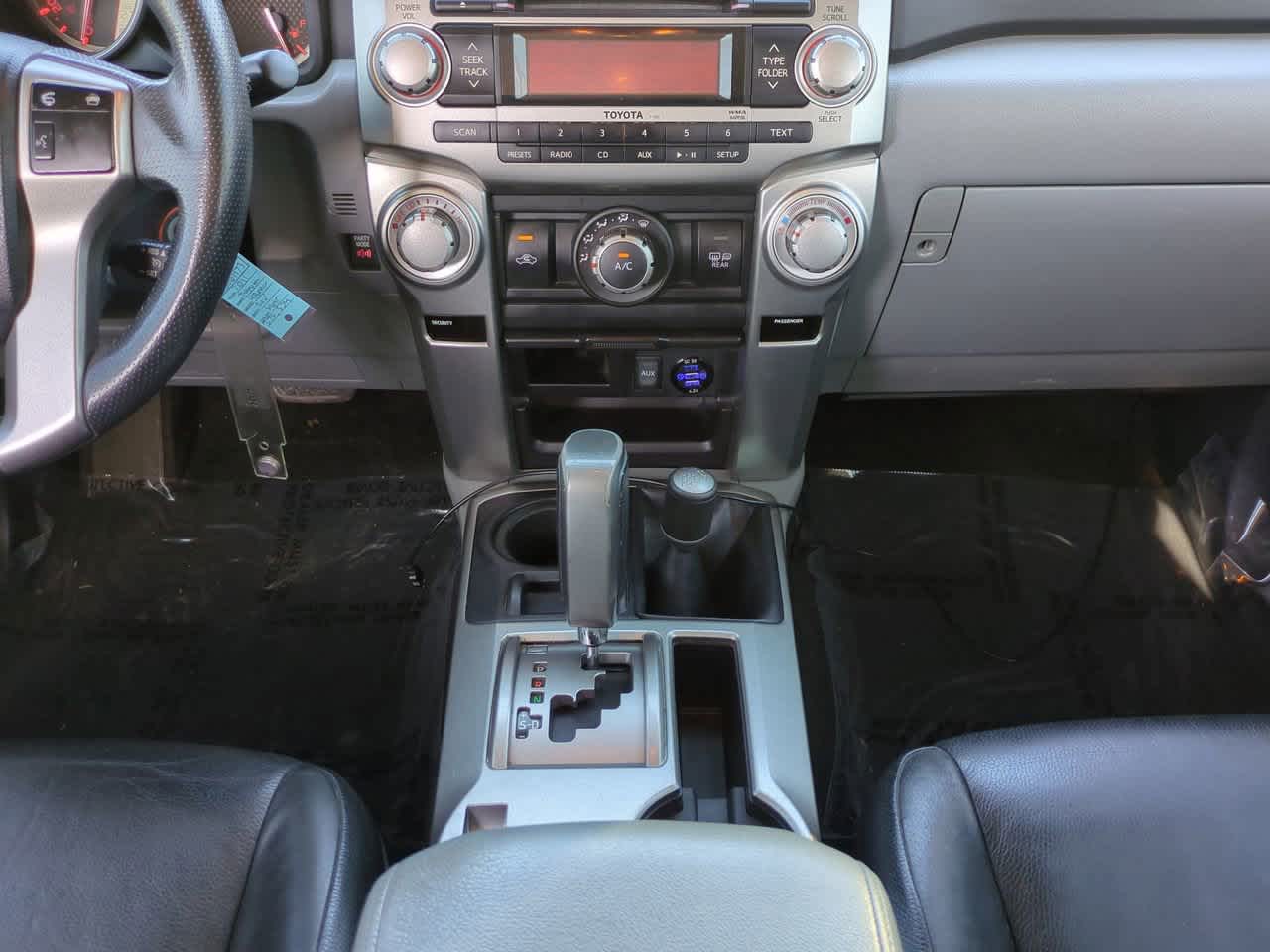 Thumbnail: 2011 Toyota 4Runner - 18