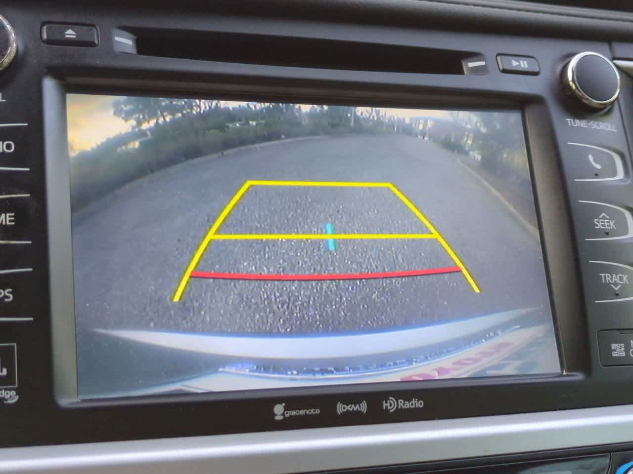 Thumbnail: 2017 Toyota Highlander - 21