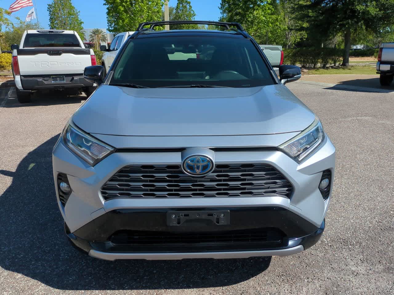 Thumbnail: 2019 Toyota RAV4 - 9