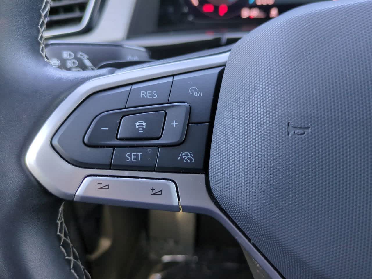 Thumbnail: 2025 Volkswagen Atlas - 23