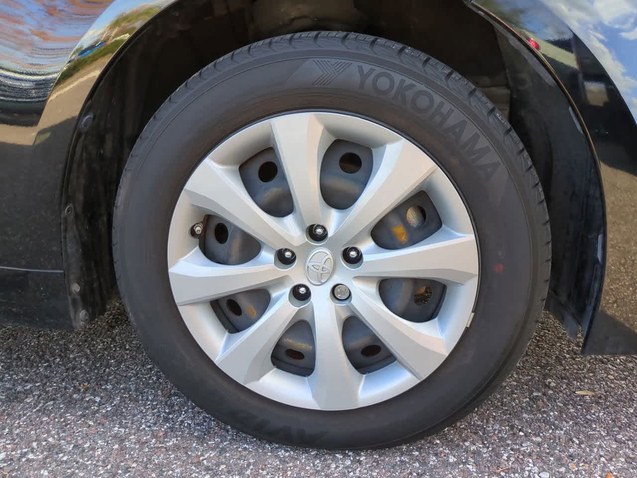 Thumbnail: 2023 Toyota Corolla - 10