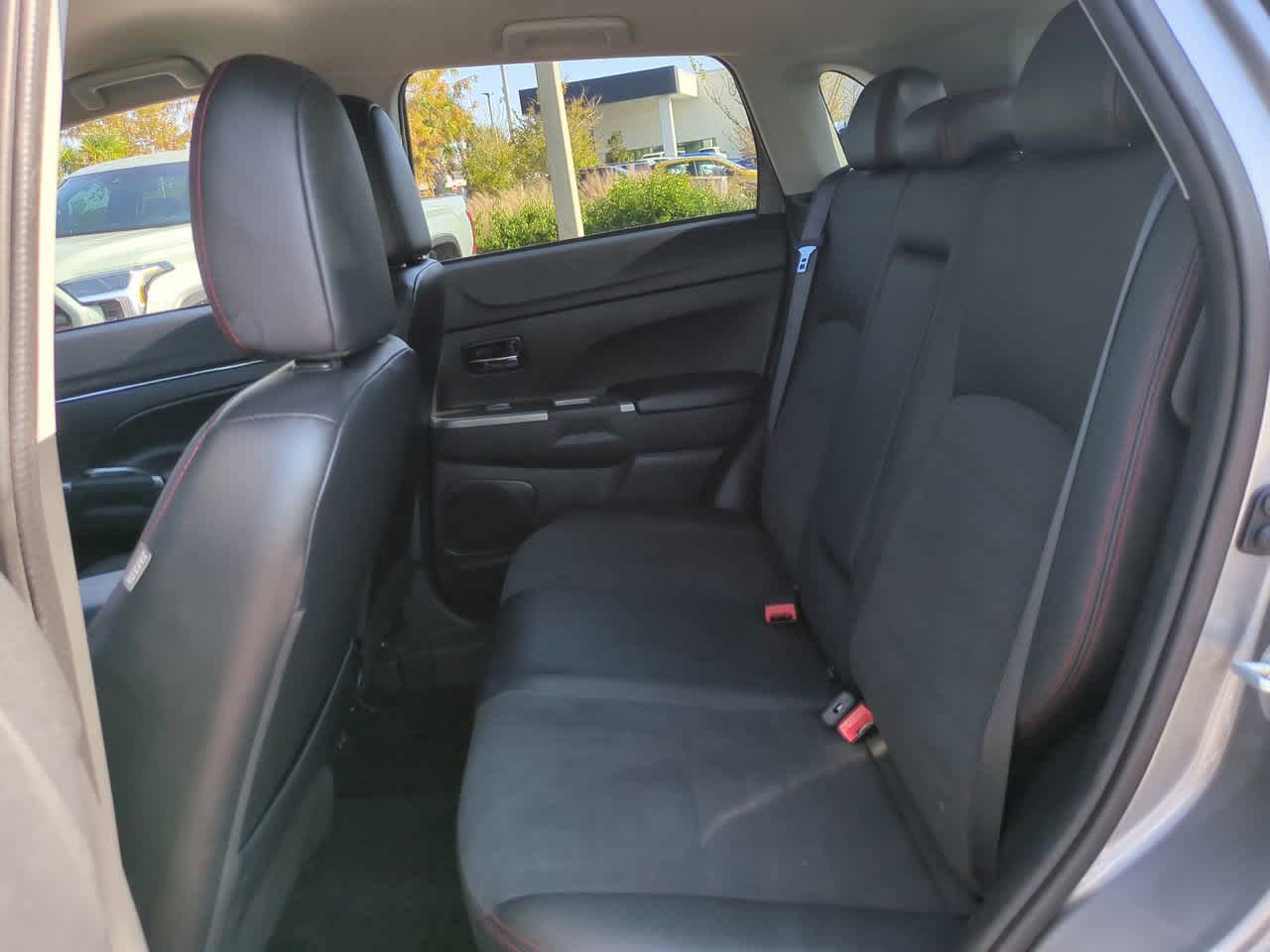 Thumbnail: 2025 Mitsubishi Outlander Sport - 13