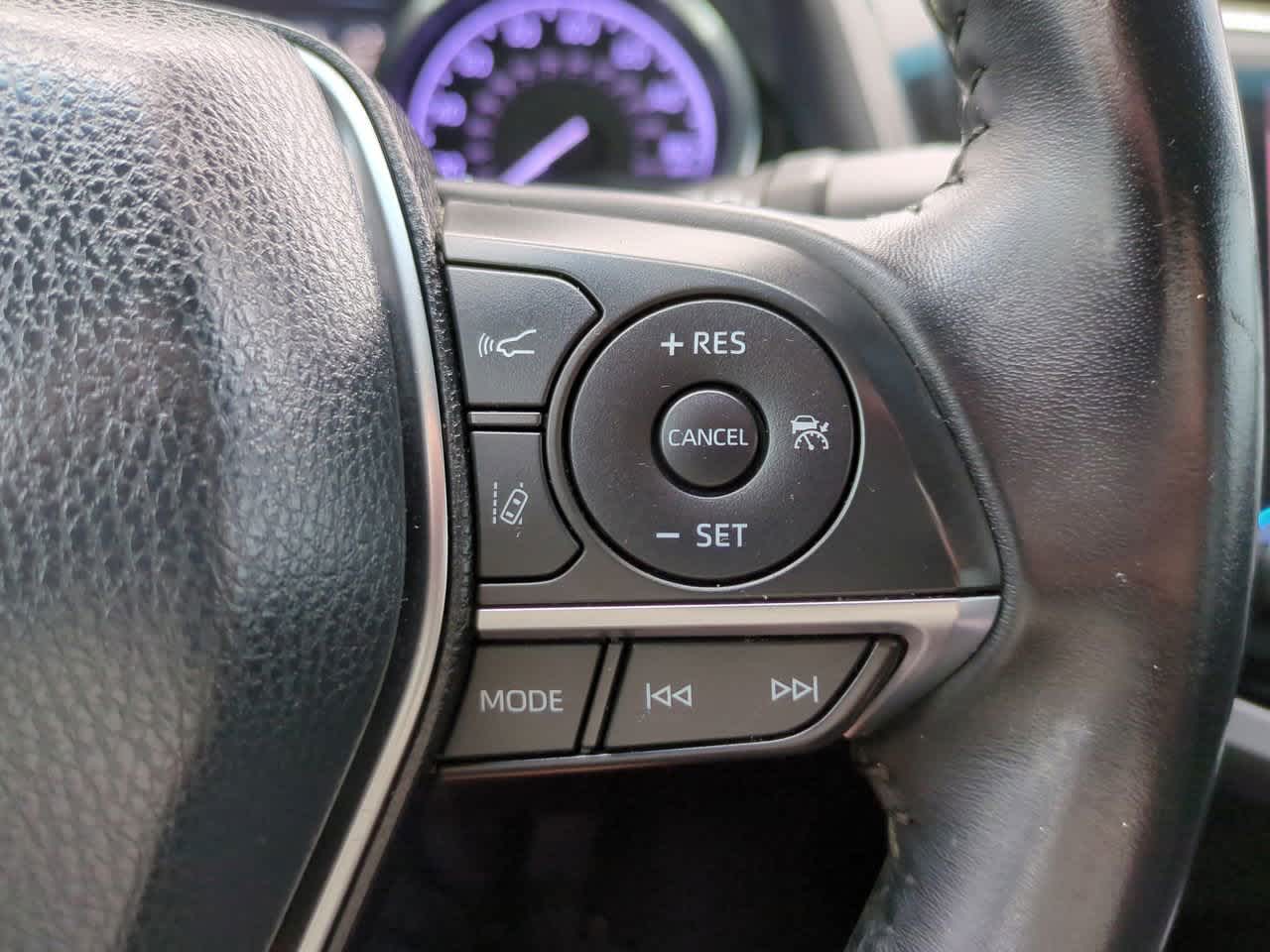 Thumbnail: 2018 Toyota Camry - 25