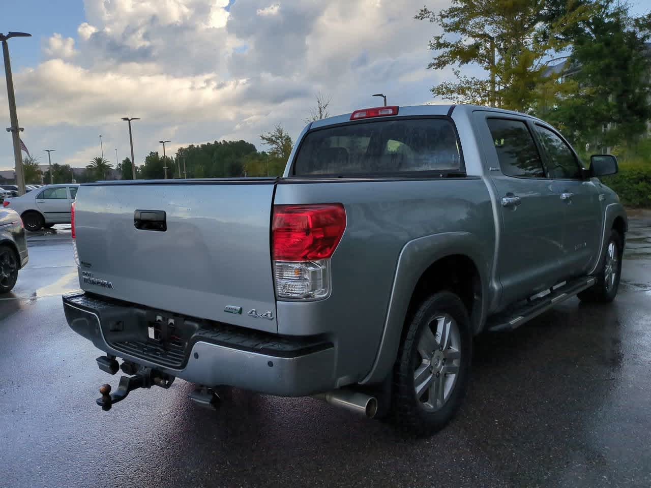 Thumbnail: 2010 Toyota Tundra - 6