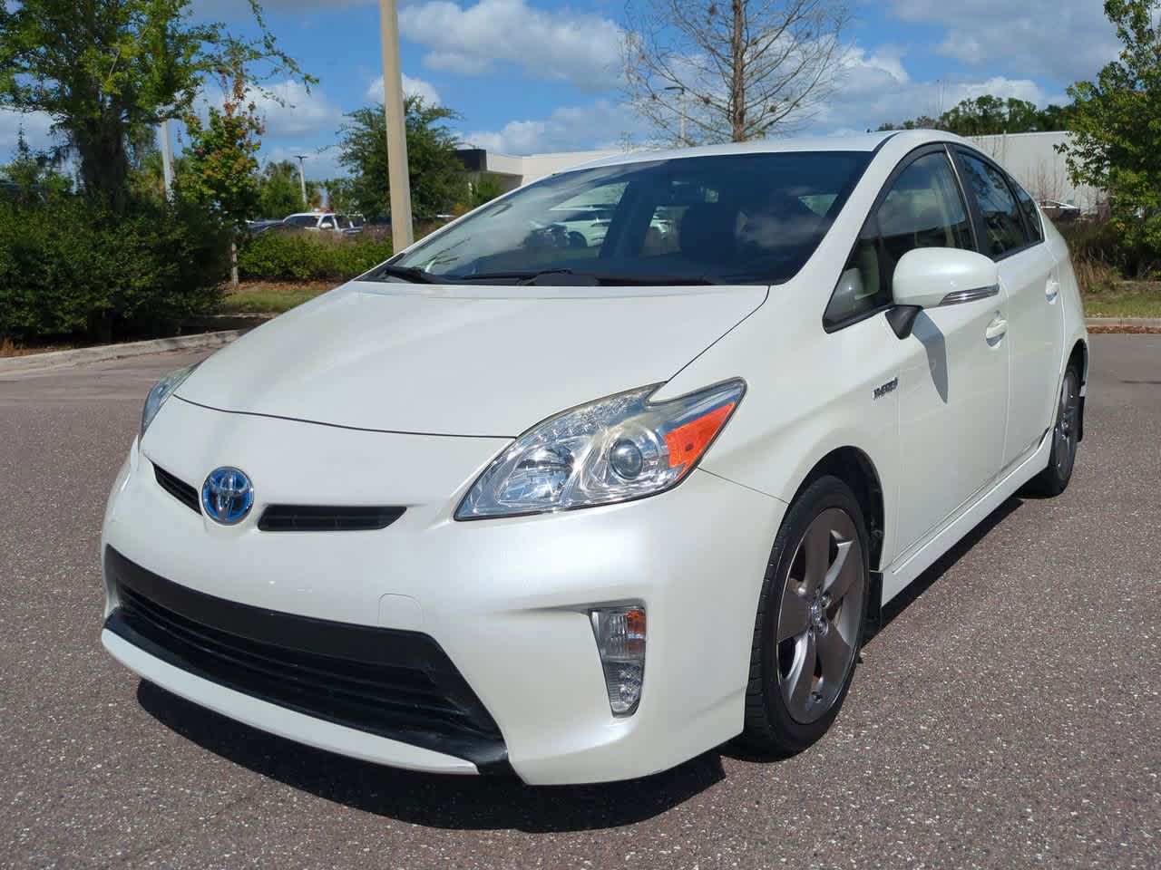 Thumbnail: 2015 Toyota Prius - 2