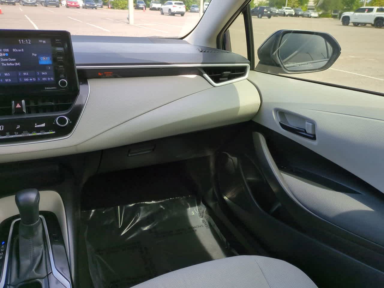 2022 Toyota Corolla LE 16