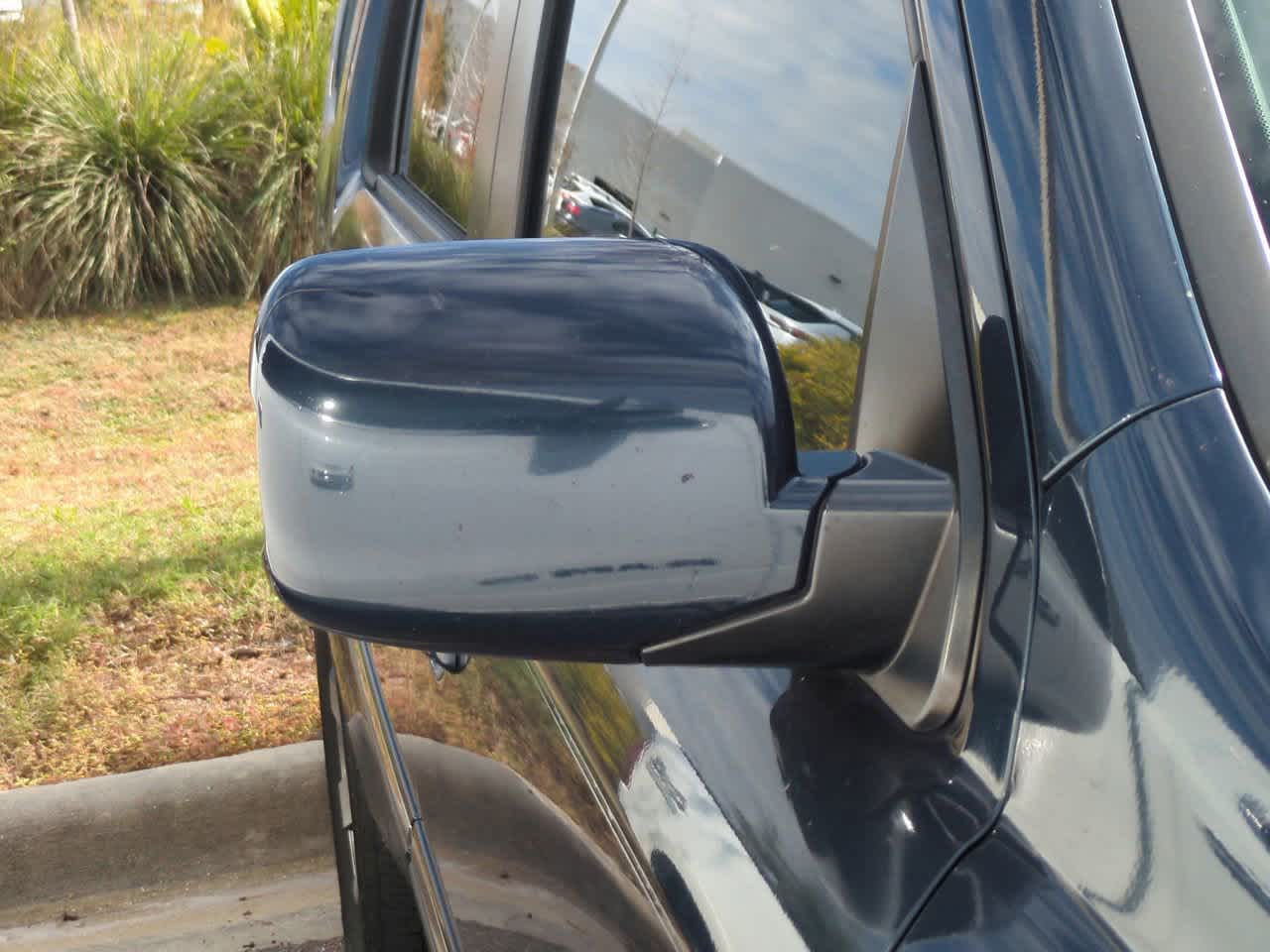 Thumbnail: 2011 Honda Pilot - 10