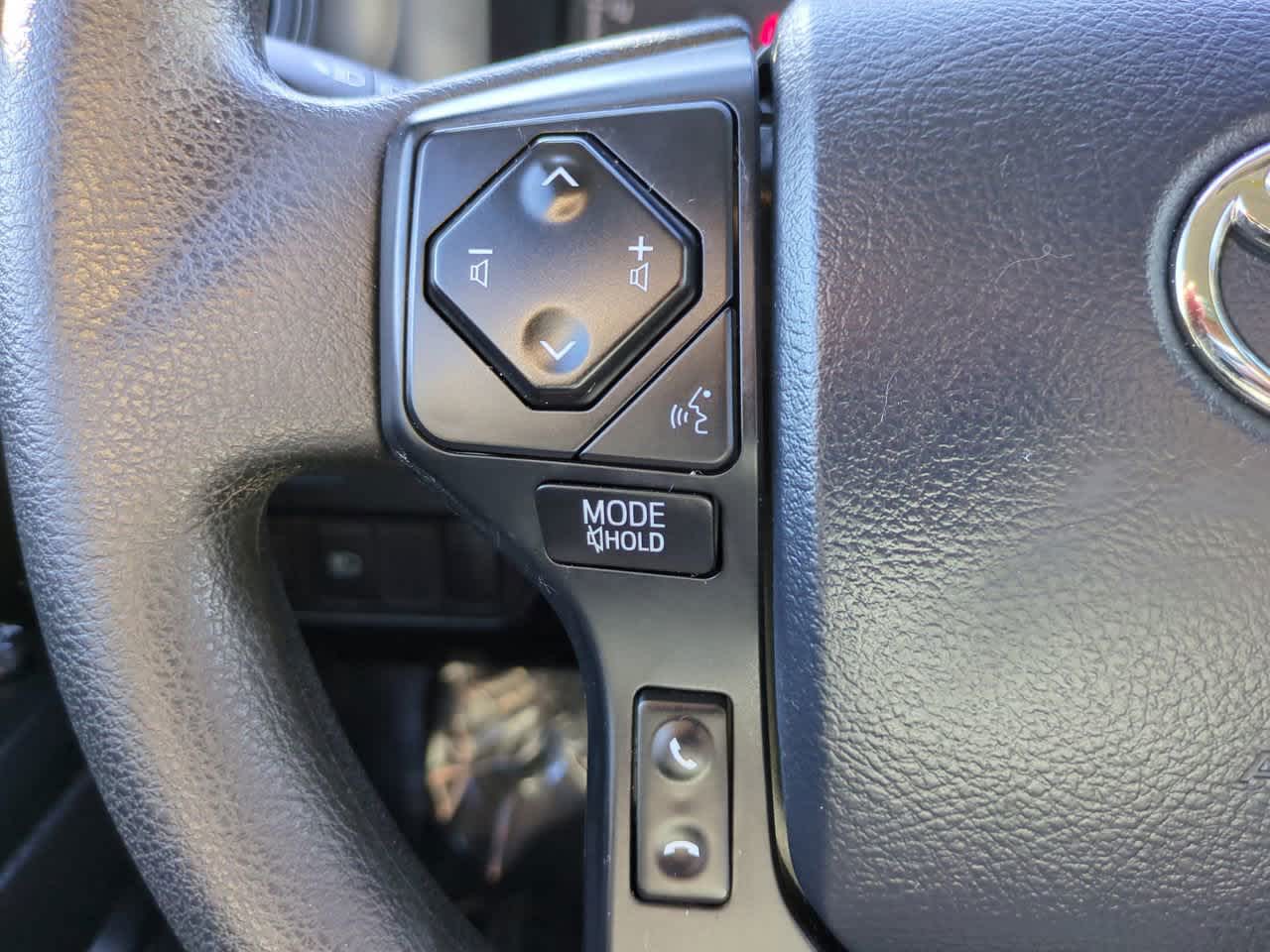 Thumbnail: 2020 Toyota Tacoma - 21