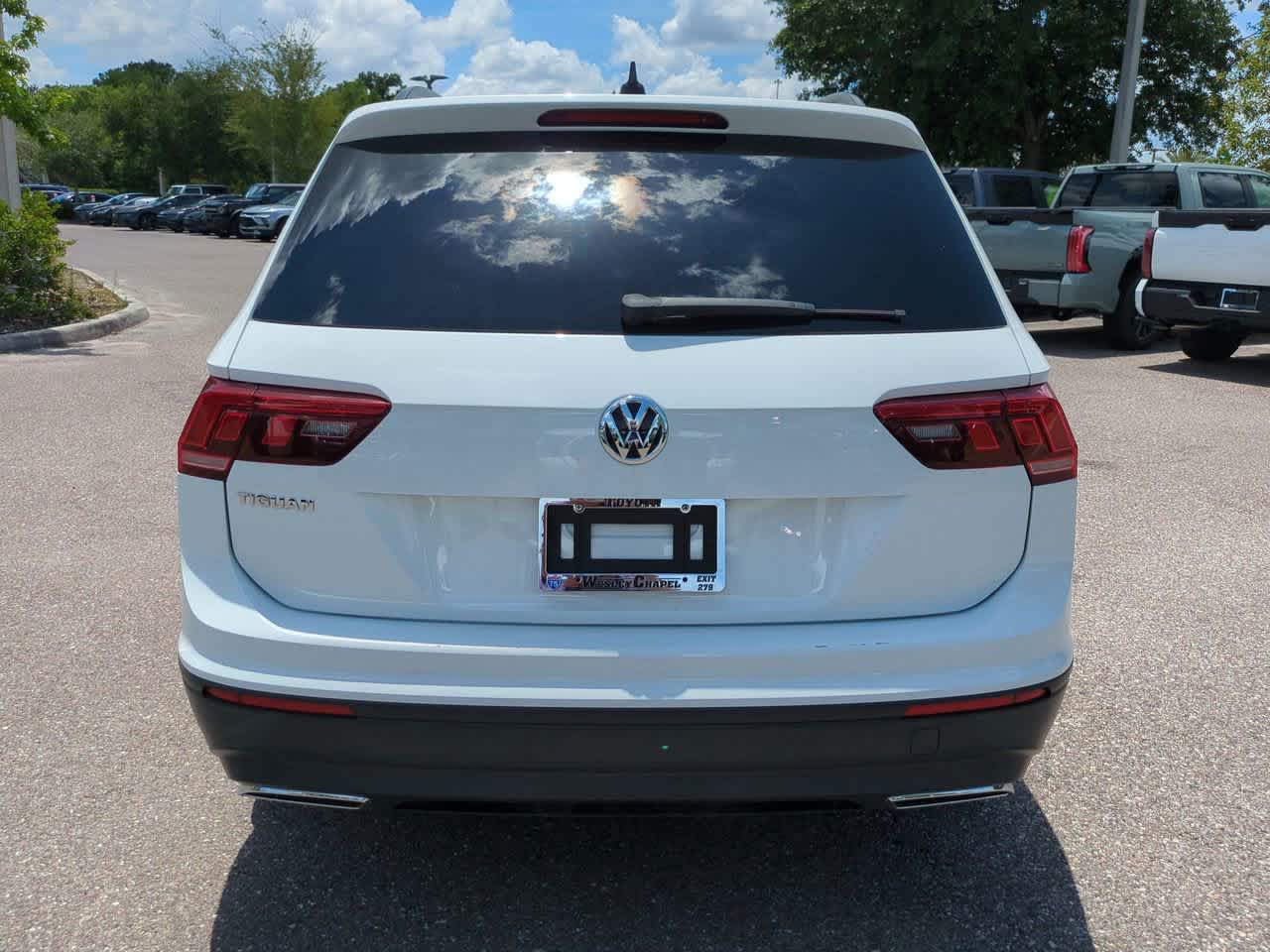 Thumbnail: 2021 Volkswagen Tiguan - 5