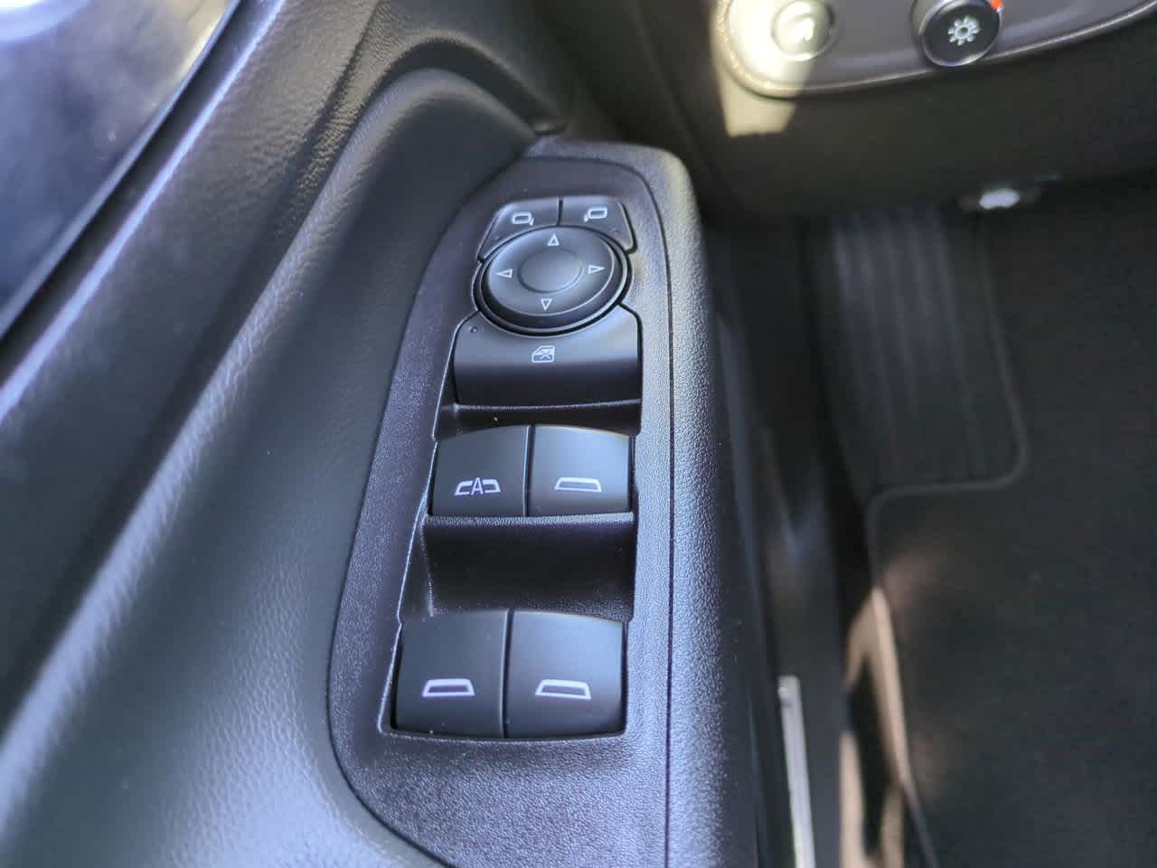 Thumbnail: 2021 Chevrolet Equinox - 22