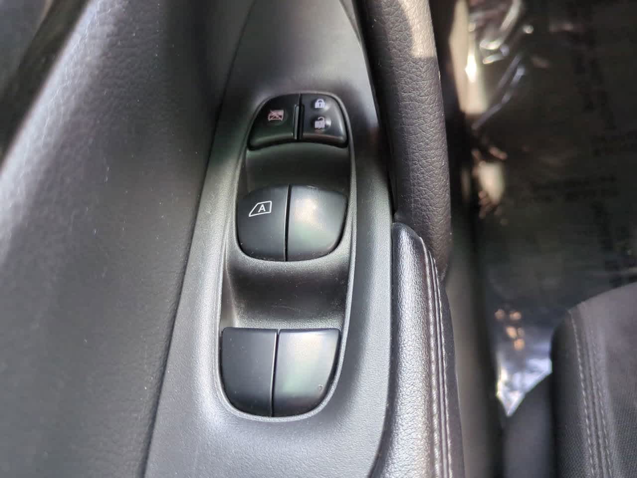 Thumbnail: 2020 Nissan Rogue - 22