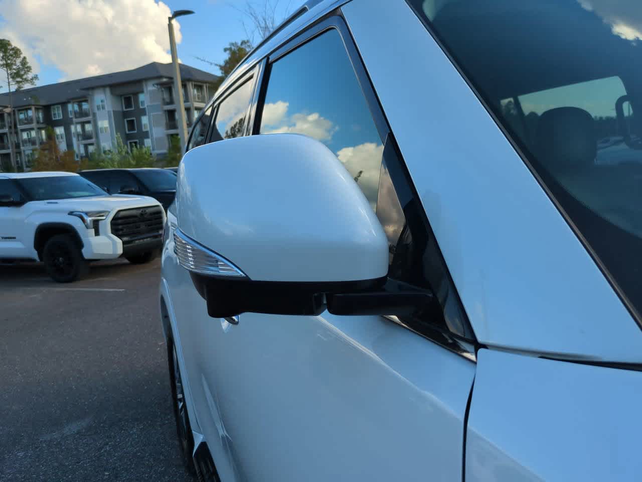 Thumbnail: 2022 Nissan Armada - 12