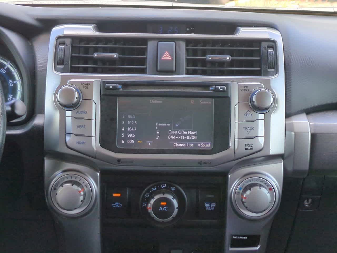 Thumbnail: 2014 Toyota 4Runner - 17