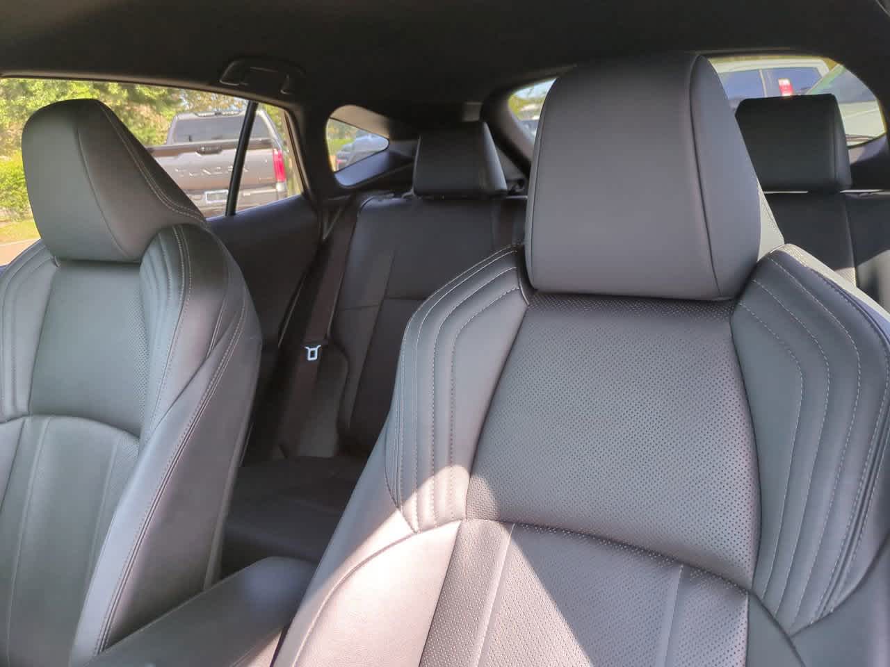 Thumbnail: 2021 Toyota Venza - 8