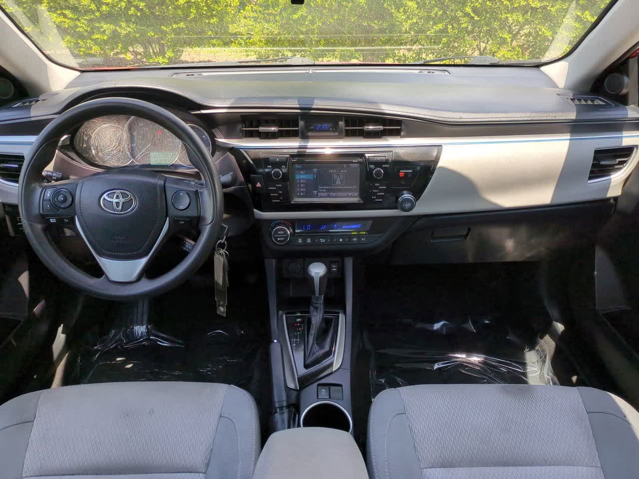 Thumbnail: 2015 Toyota Corolla - 14