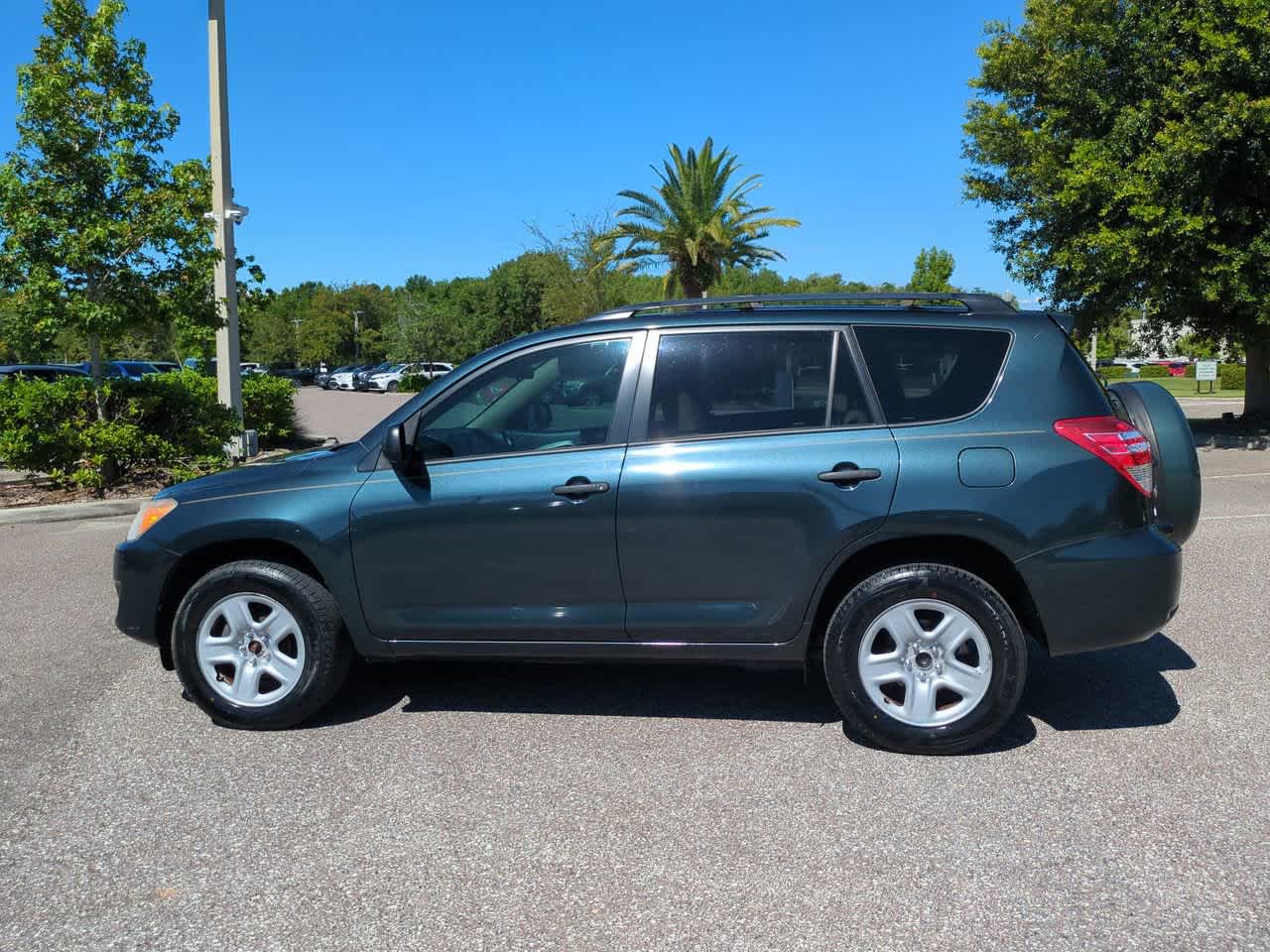 Thumbnail: 2012 Toyota RAV4 - 3