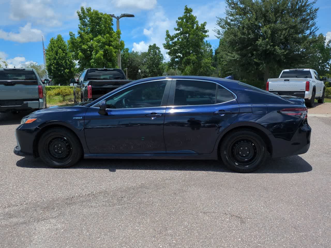 Thumbnail: 2021 Toyota Camry - 3