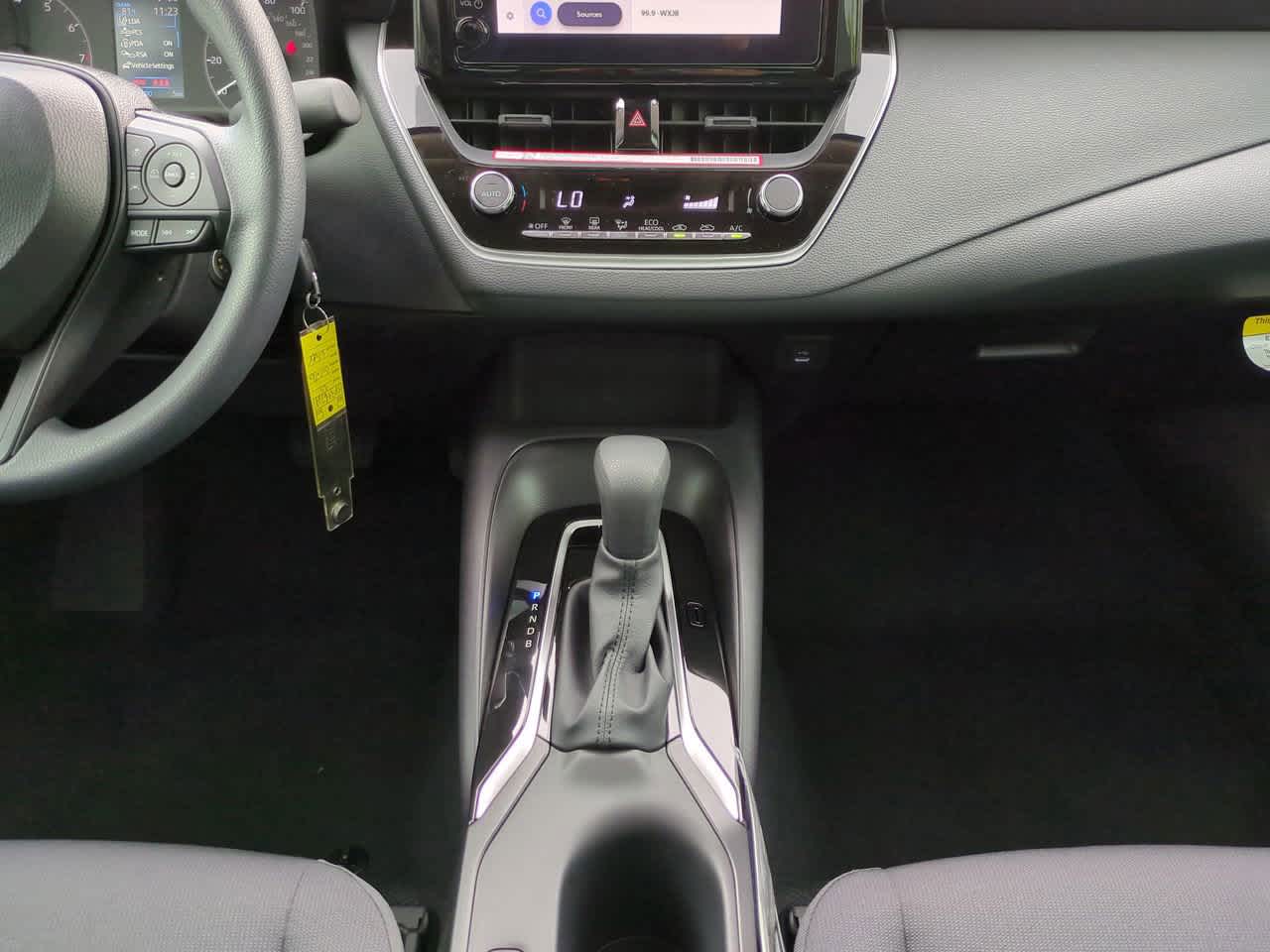 Thumbnail: 2025 Toyota Corolla - 18