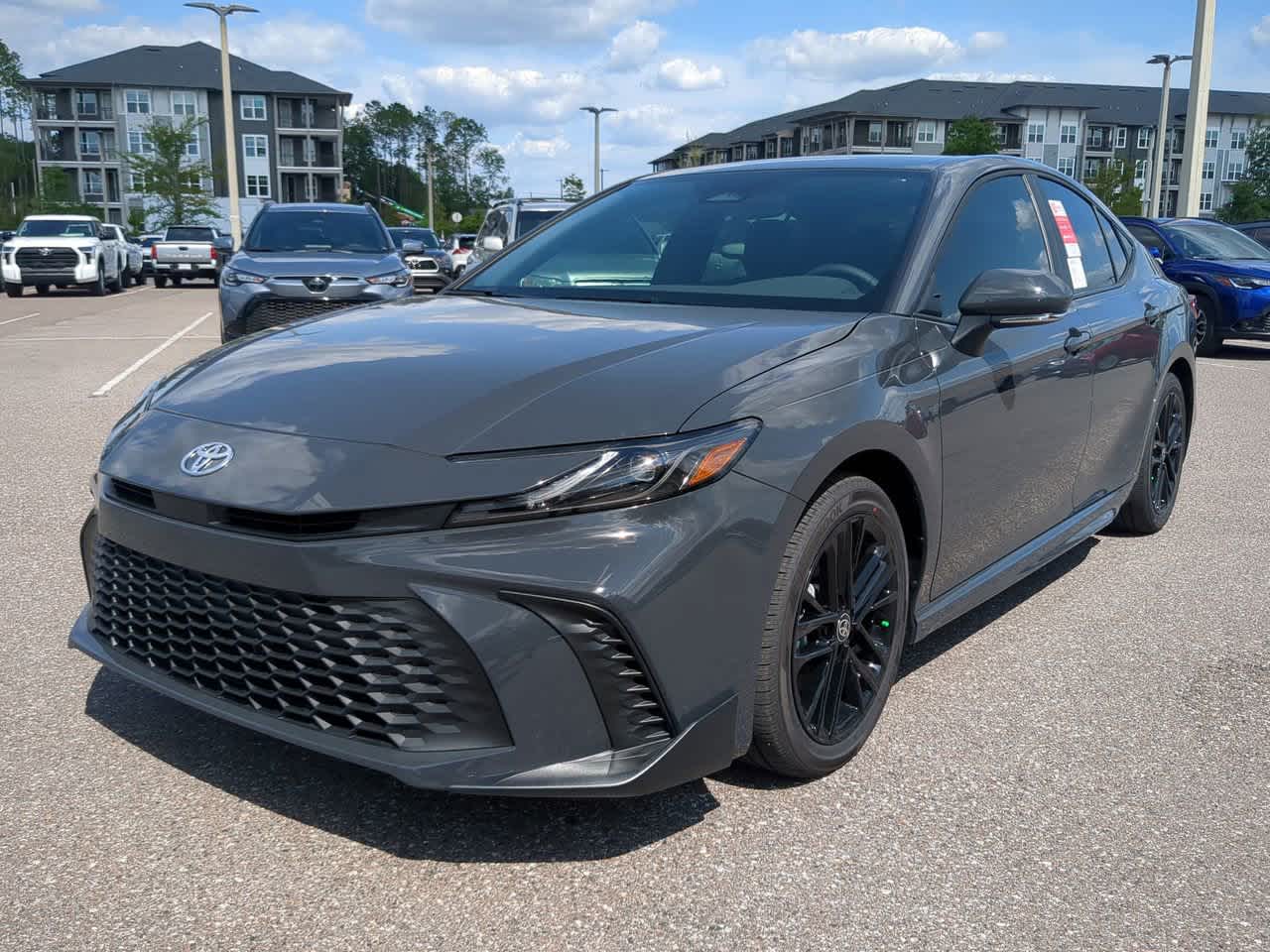 2025 Toyota Camry SE 2