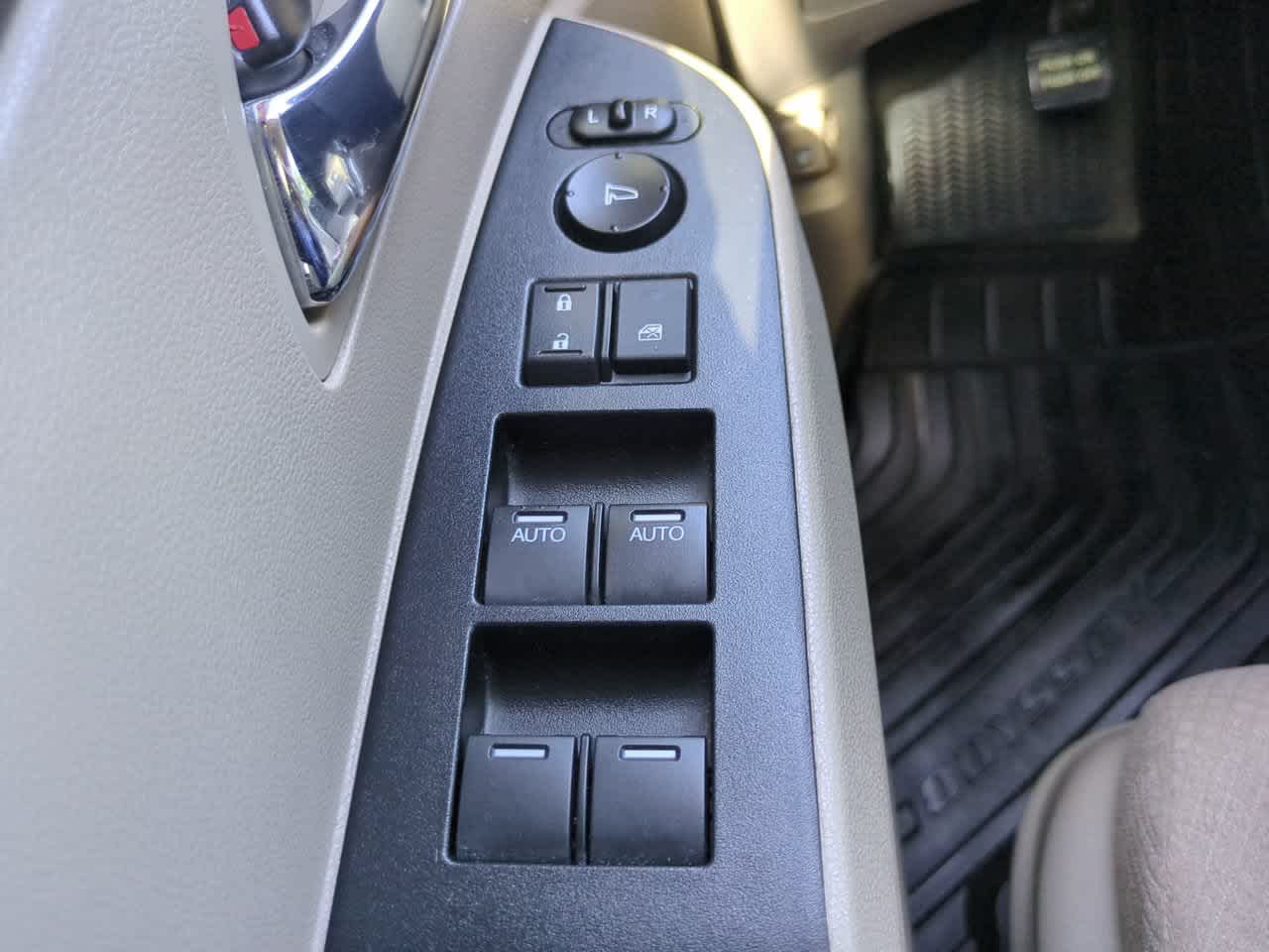 Thumbnail: 2016 Honda Odyssey - 22