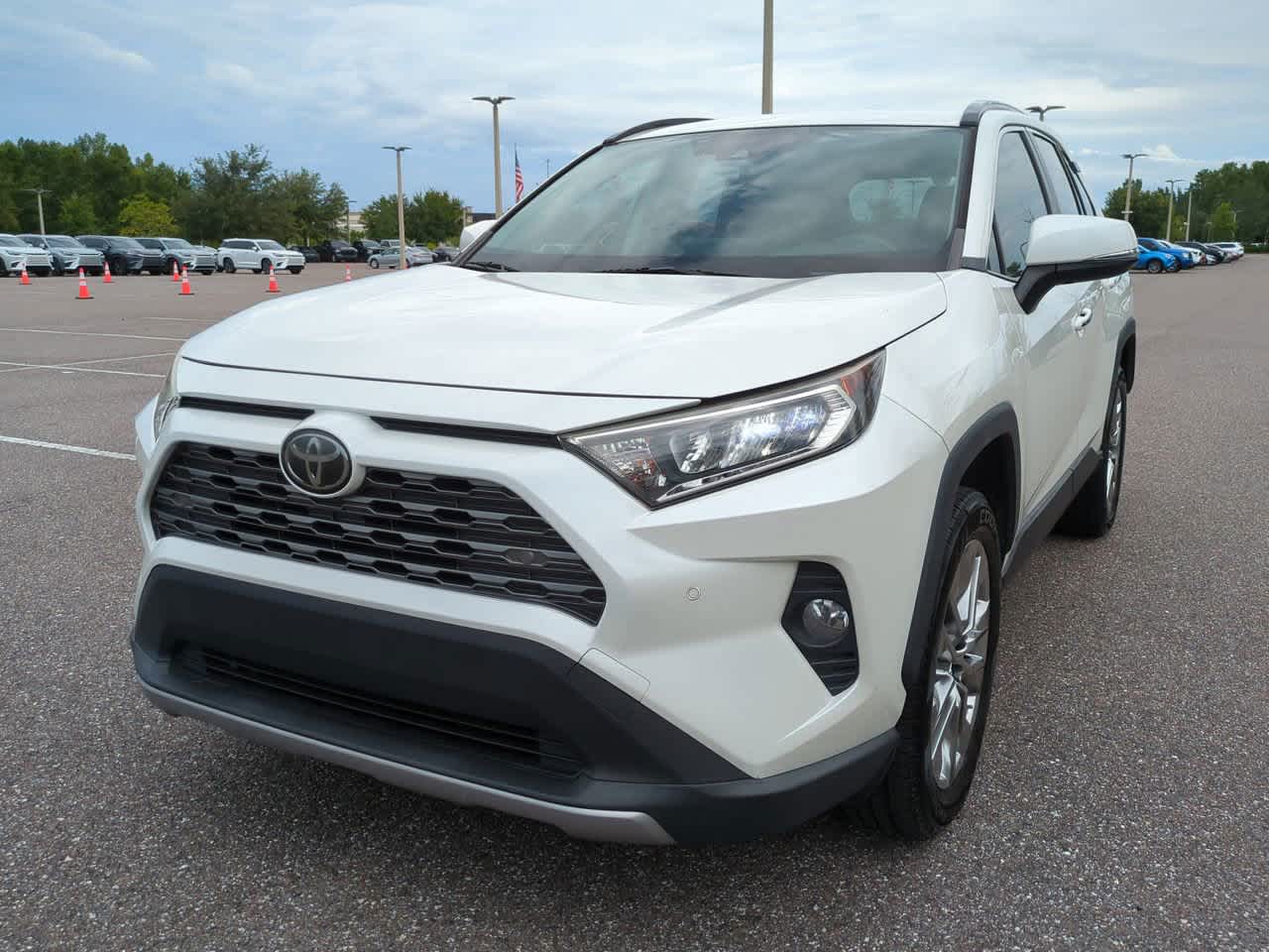 Thumbnail: 2019 Toyota RAV4 - 2