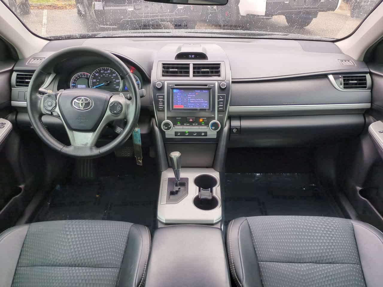 Thumbnail: 2012 Toyota Camry - 14