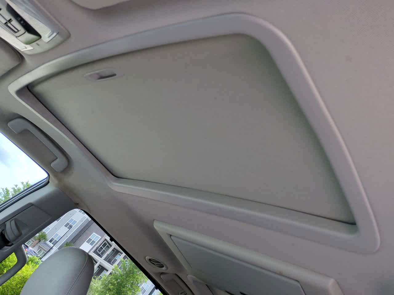 2015 Toyota Sienna Limited 20