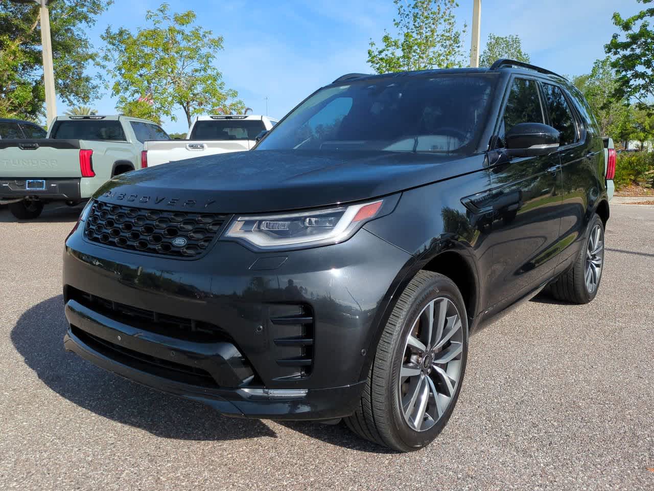 Thumbnail: 2021 Land Rover Discovery - 2