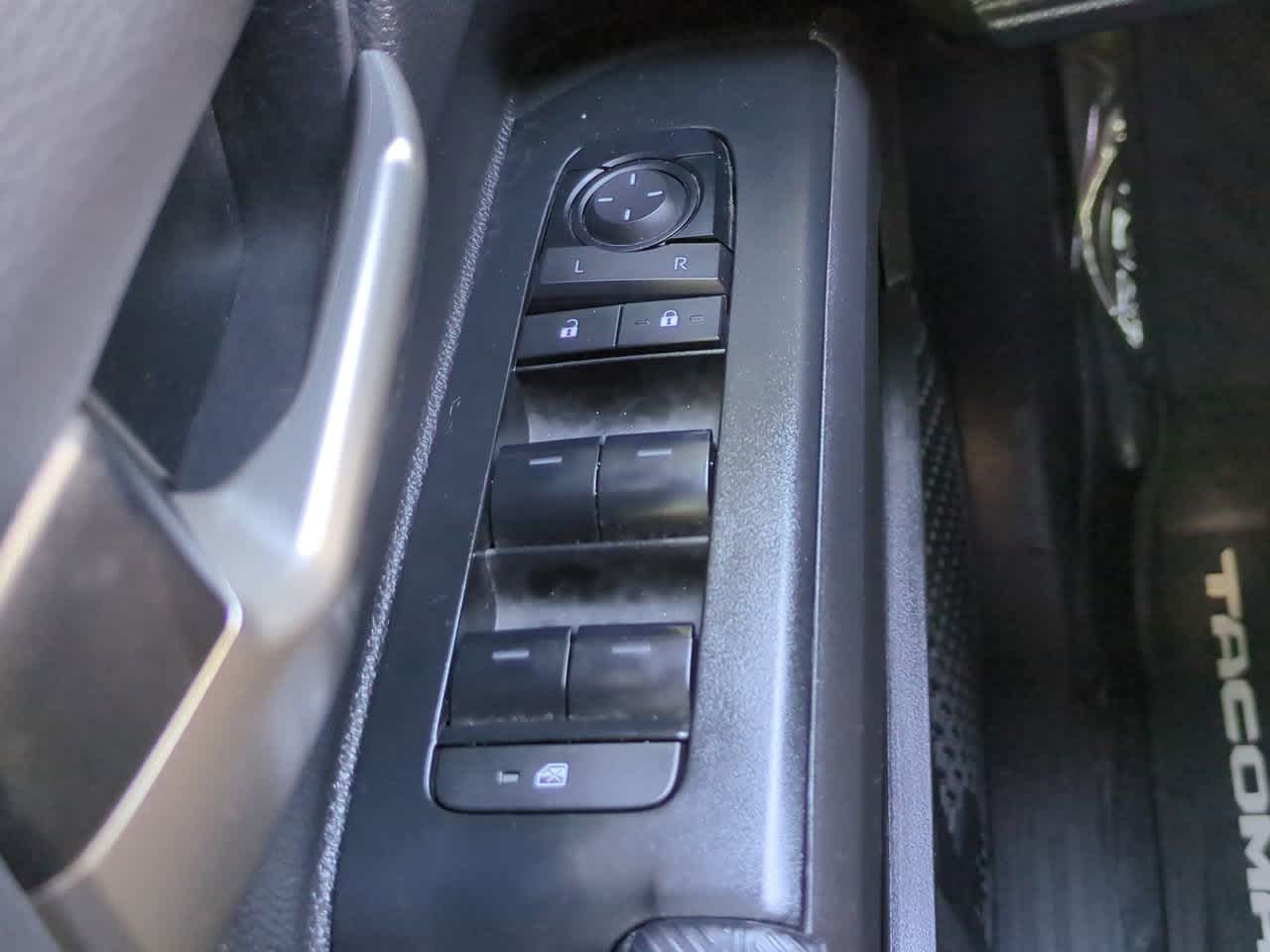 Thumbnail: 2024 Toyota Tacoma - 23