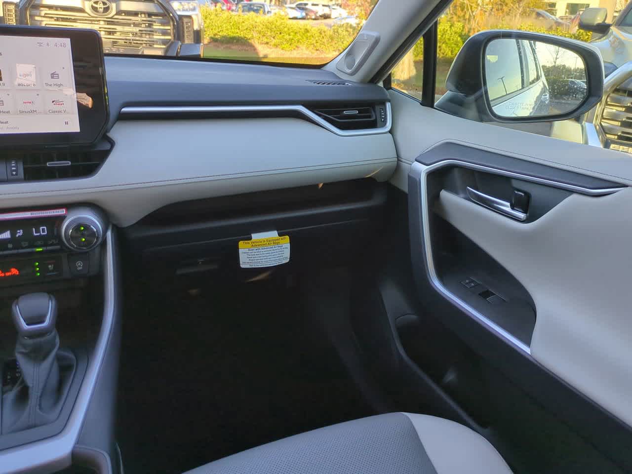 Thumbnail: 2025 Toyota RAV4 - 15