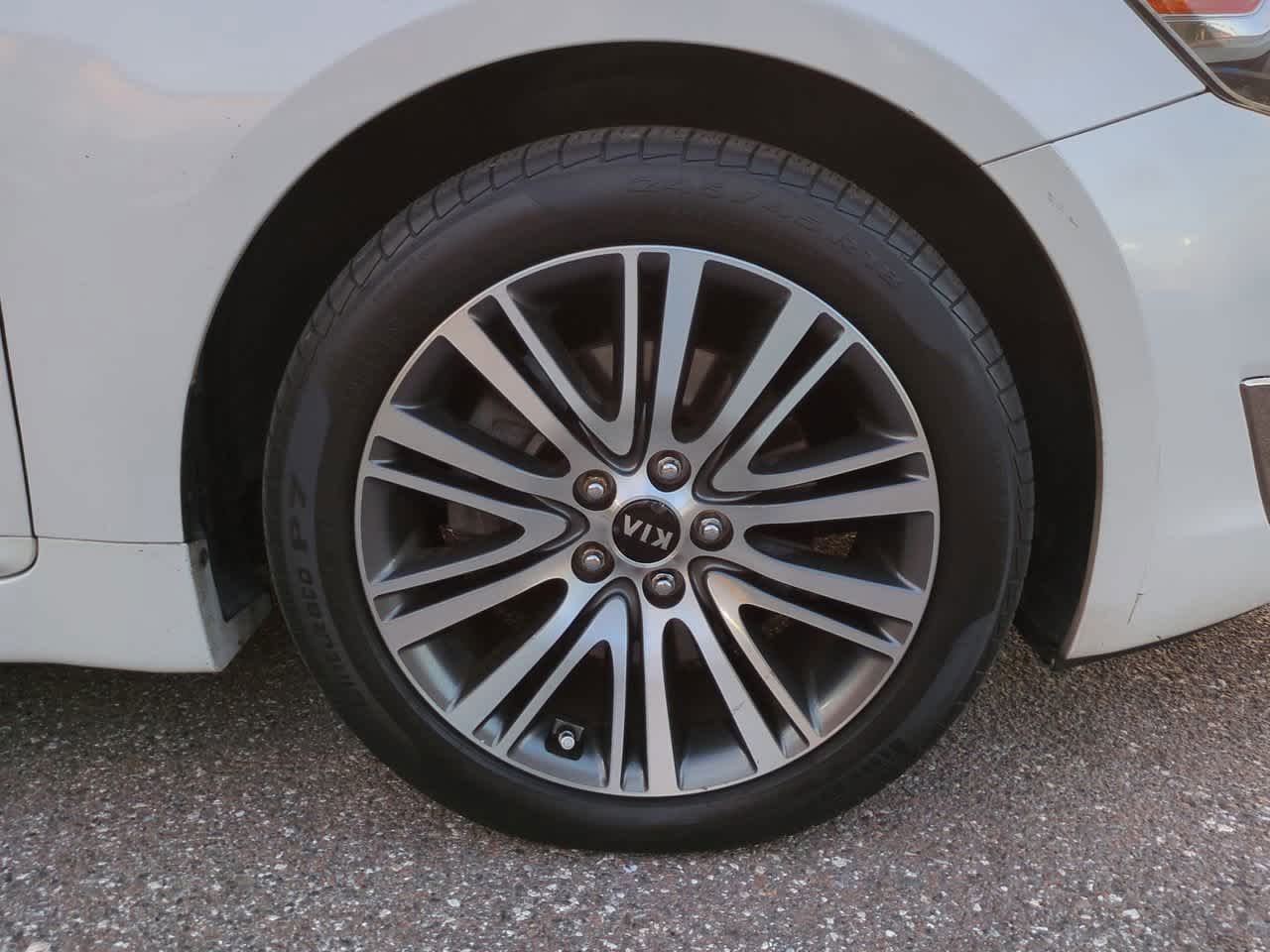 Thumbnail: 2015 Kia Cadenza - 11