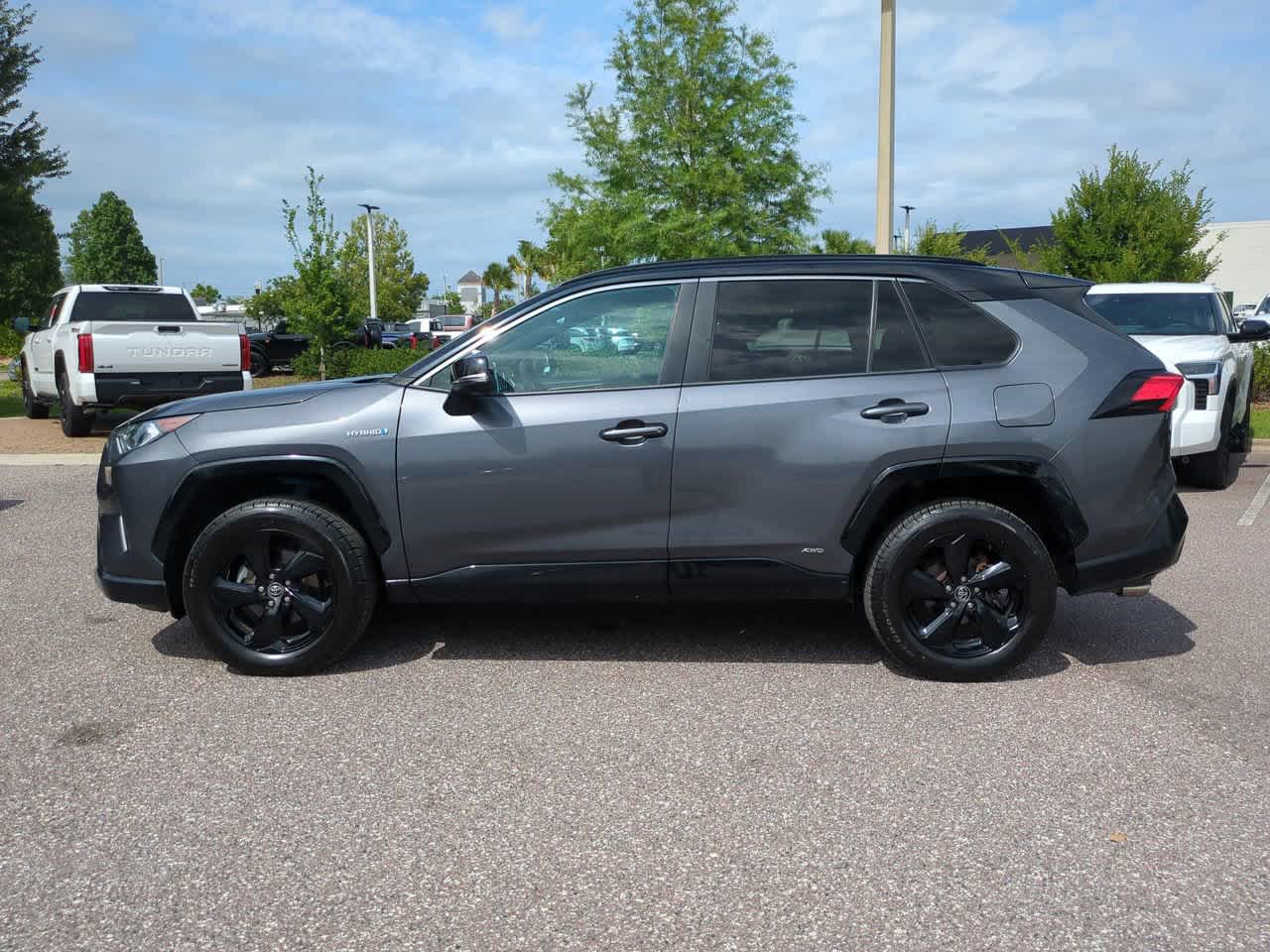 Thumbnail: 2020 Toyota RAV4 - 3