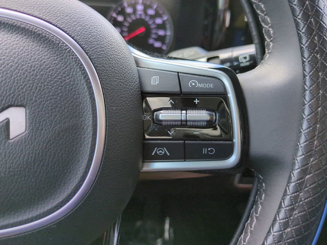 Thumbnail: 2022 Kia Sorento - 25