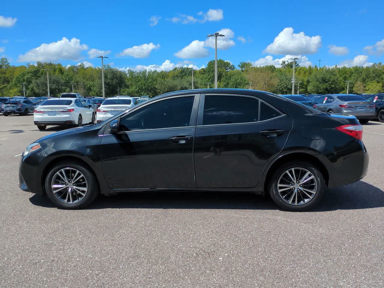 Thumbnail: 2016 Toyota Corolla - 3