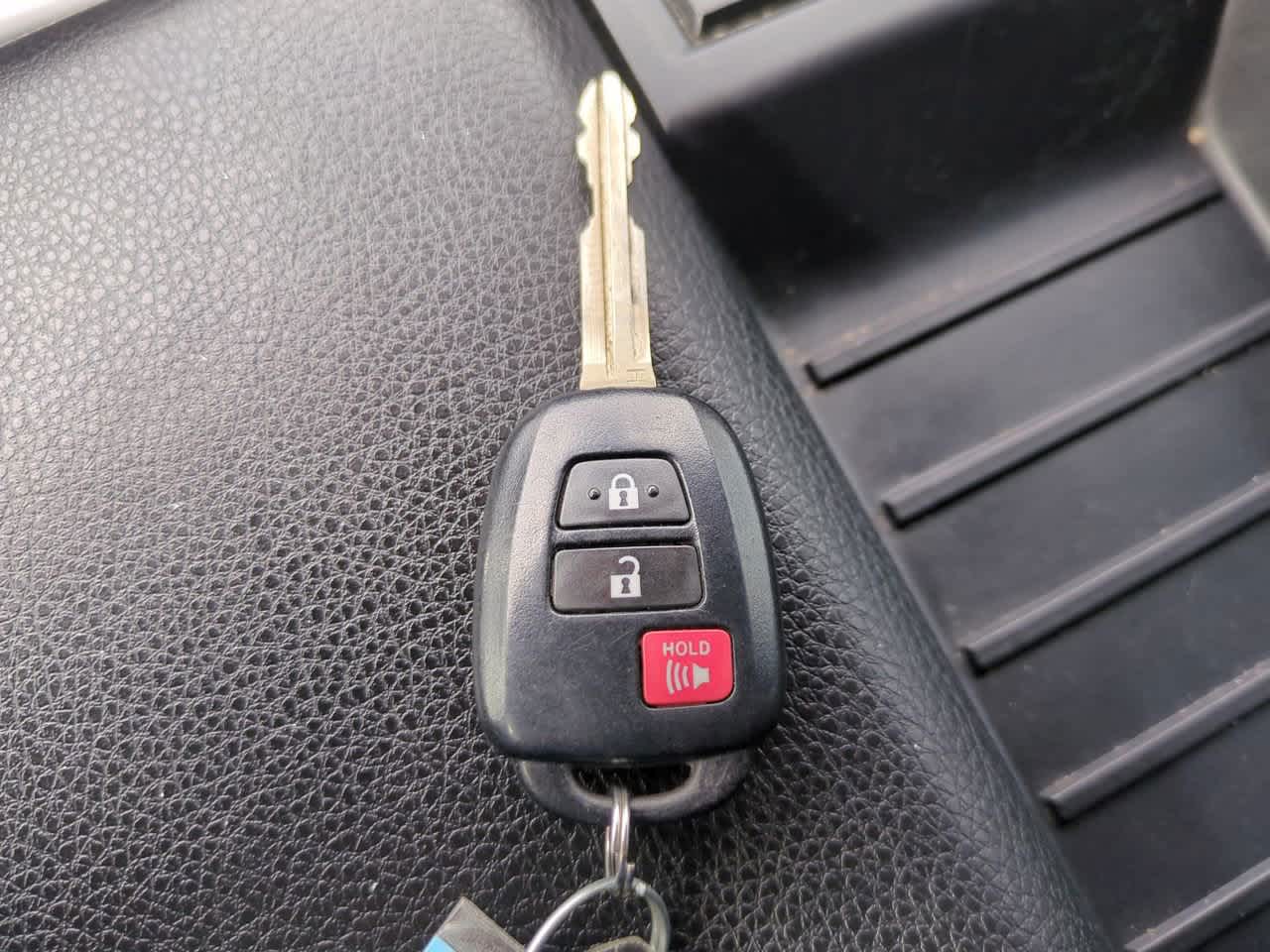 Thumbnail: 2020 Toyota Tundra - 25