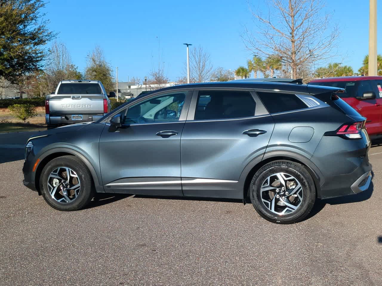 Thumbnail: 2024 Kia Sportage - 3