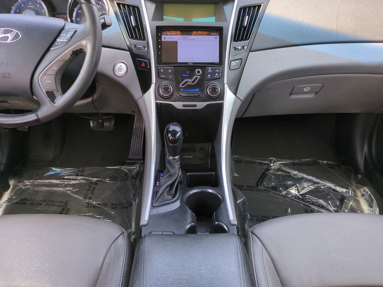 2011 Hyundai Sonata Limited 18