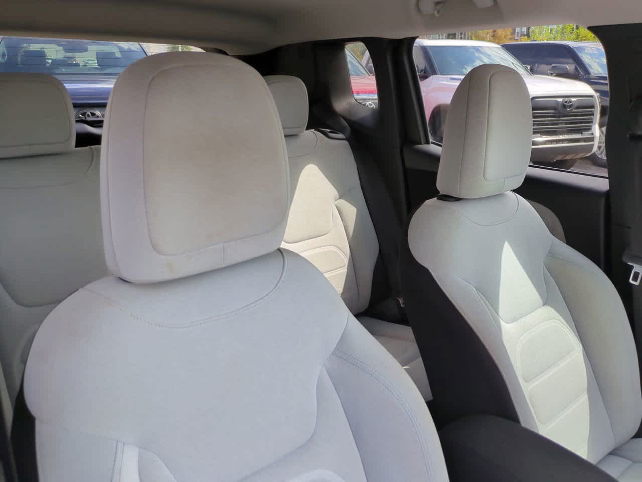 Thumbnail: 2018 Jeep Renegade - 7